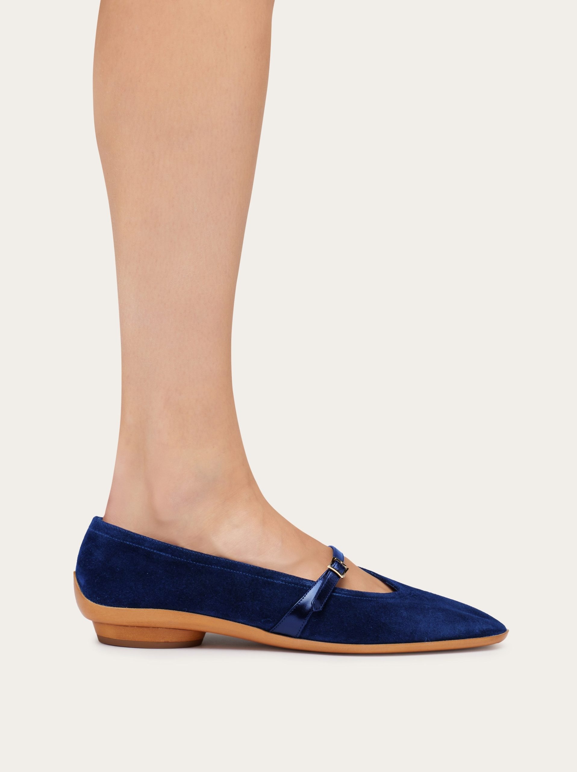 Ferragamo Audrey (1954) - Image 6